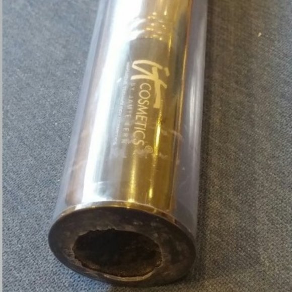 NOS IT Cosmetics Flat Top Brush - Picture 3 of 4